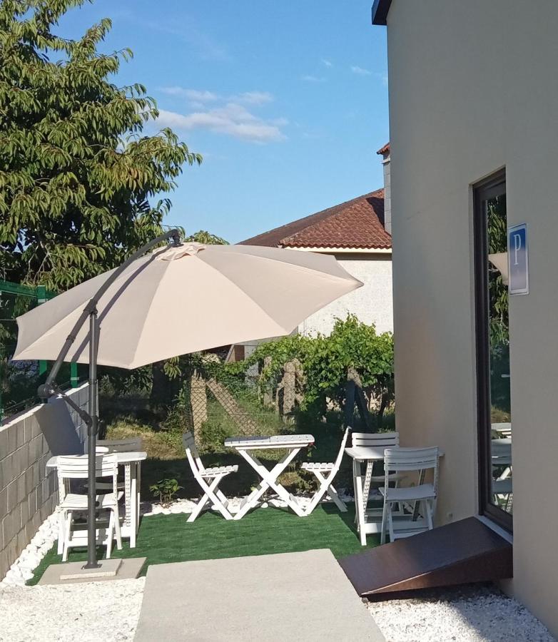 Guest House Clarevar Туй Екстер'єр фото